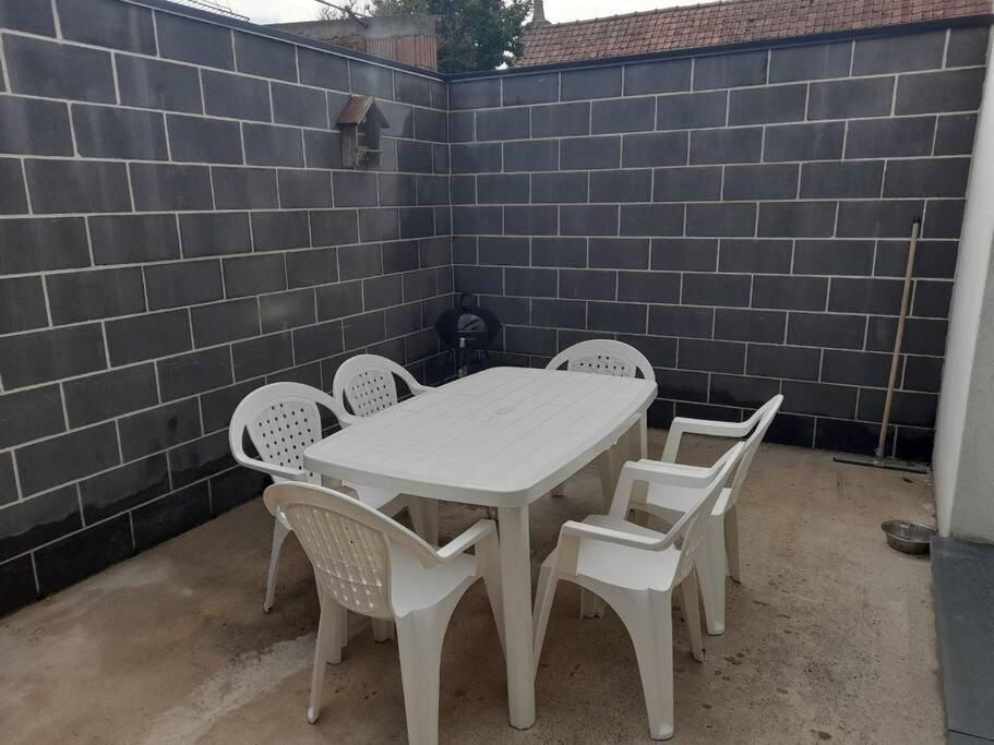 Wardrecques Maison De 100M2 Avec Terrasse מראה חיצוני תמונה